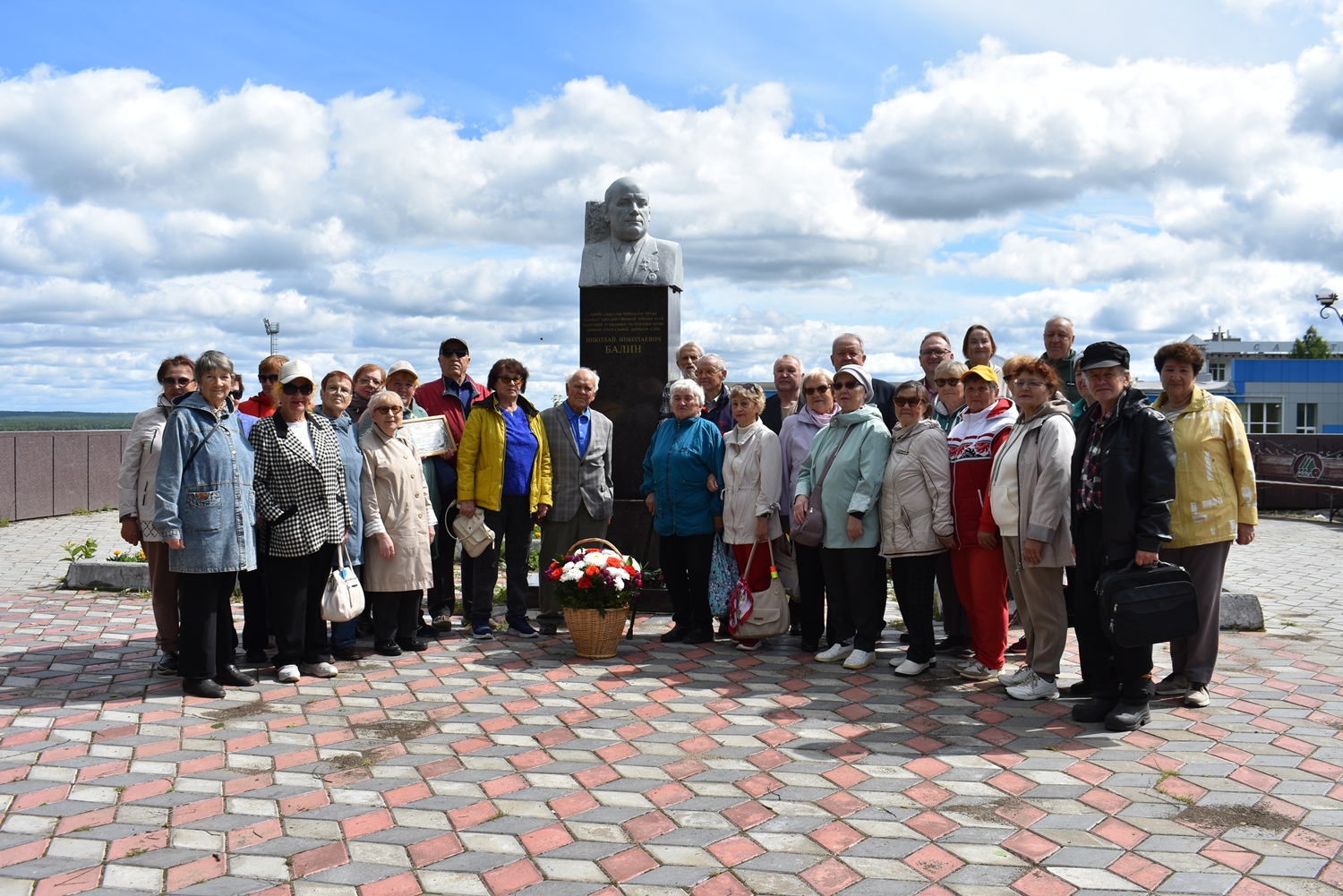 Памятная встреча в честь дня рождения Сыктывкарского ЛПК